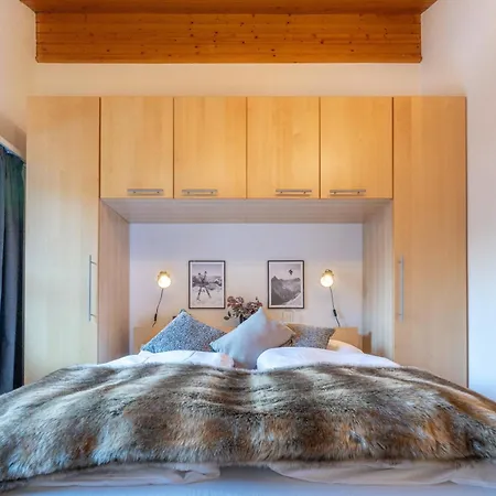 Апартаменти Peak Fantastic View